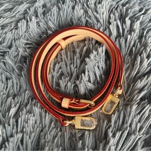 ✨SOLD✨Genuine vachetta strap